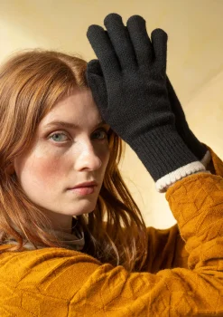 Fingervante i lammull-Gudrun Sjödén Best