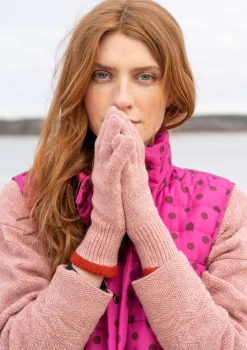 Fingervante i lammull-Gudrun Sjödén Hot